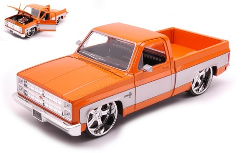 Modellino auto scala - 1:24, jada