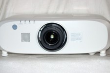 *Panasonic PT-EZ580*Proiettore
