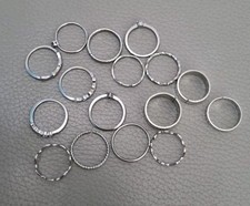 Set di 16 anelli alcuni regolabili in lega di zinco