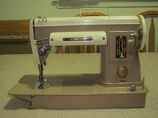 MACCHINA DA CUCIRE VINTAGE