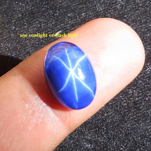 Zaffiro blu cabochon - 7,35,