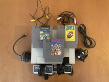 Nintendo NES Mattel Version 1985 + 2 Joystick + Cables + 3 Games