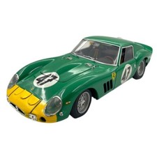 Modellino Auto Revell 1/12 Ferrari 250 GTO #47 Green/Yellow