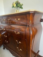 ANTICO MOBILE - COMO' e Comodini inizio '900 artigianato restaurato 126x134x57cm