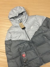 Nike Storm Fit Windrunner