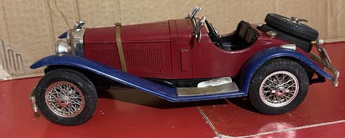 Die cast mercedes benz - die,