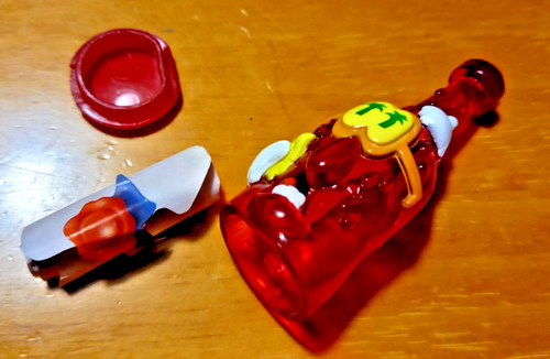 Gadget bottiglia kinder - gadget,