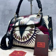 Borsa a mano in pelle modello