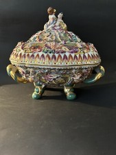 Zuppiera in  Porcellana di Capodimonte 1950 Circa, 1,7kg, L  24, H 24 Lar 21 Cm