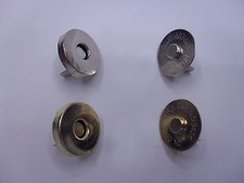 BOTTONE CALAMITA MAGNETICO PER CHIUSURA BORSE IN ACCIAIO O DORATO VARIE MISURE