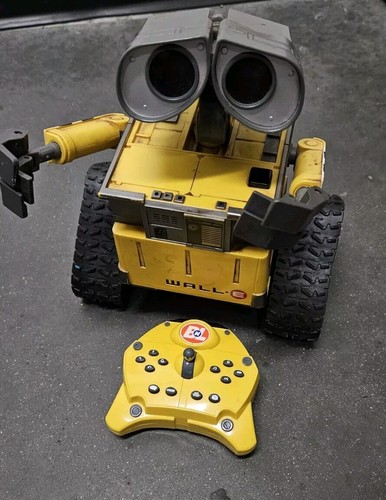 Disney pixar robot interattivo - disney,