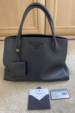 Rara borsa Prada Saffiano in