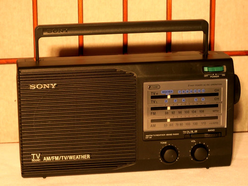 Ricevitore radio dc - radio, ac/dc