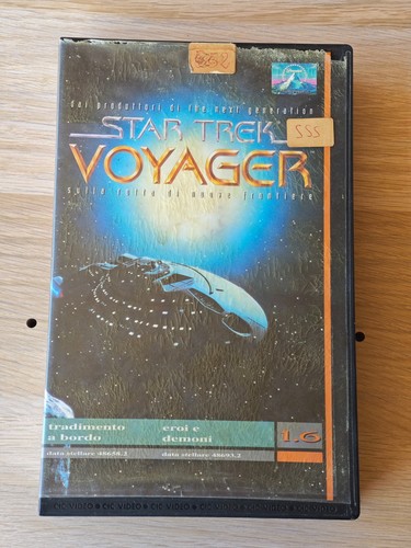 Star trek voyager vhs - star,