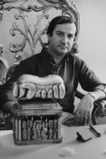 Miguel Ortiz Berrocal with a