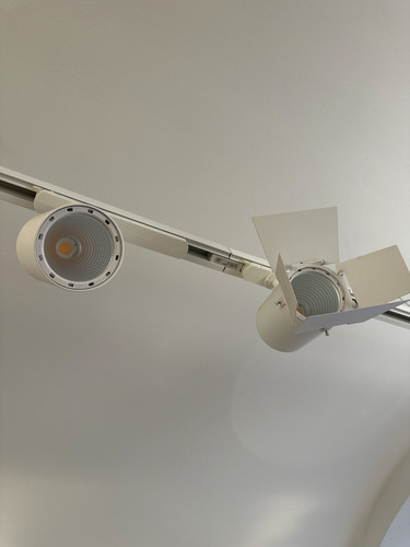 Faretti led binario - su,