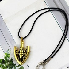 Collana JoJo's Freccia Kujo Jotaro - Ciondolo Metallico Anime, Regalo Fan Unisex