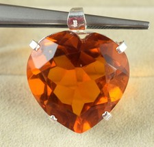 Ciondolo 69,85 Ct Citrino Brasiliano 27 x 27 mm Forma Cuore Gemma Certificato