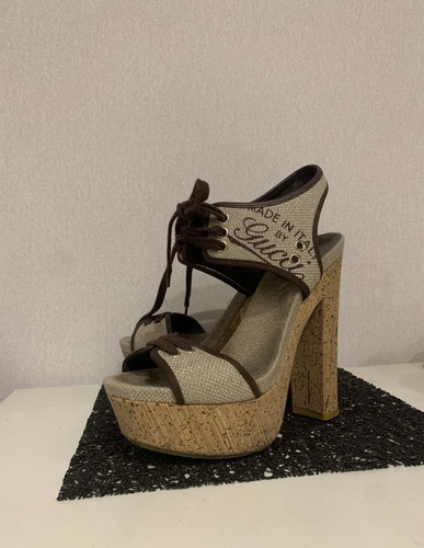 Gucci sandali stringati