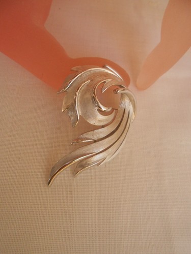 Spilla trifari metallo - spilla,