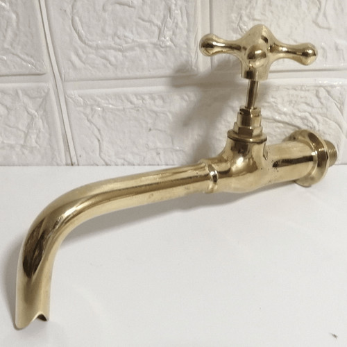 Rubinetto parete ottone - in,