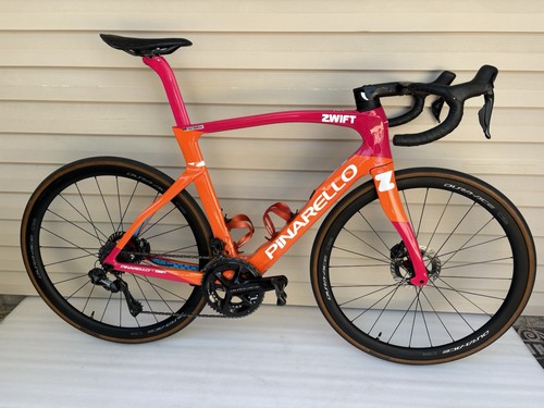 Pinarello dogma disc - dogma, zwift