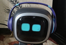 Emo Living AI Desktop Pet