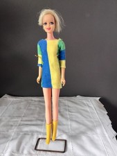 Mattel twiggy blonde avec robe - mattel,