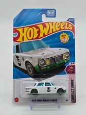 Hot wheels compact - hot,