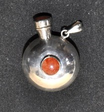 Ciondolo piccola boccetta porta profumo in  Argento 925 e Corniola