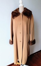 cappotto cammello con bordure