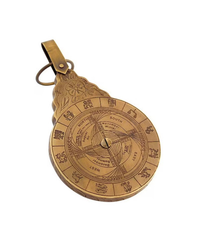 Antico astrolabio vintage - , in