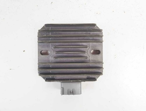 Regolatore tensione - regolatore,