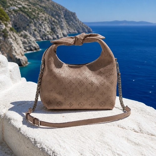 Louis vuitton why knot - why,