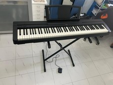 Pianola pesata Yamaha P-45 con supporto e pedale