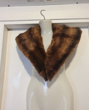 Collo in vera pelliccia colore