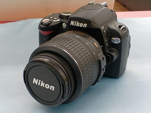 Kit obiettivi nikon d60 - nikon, dslr