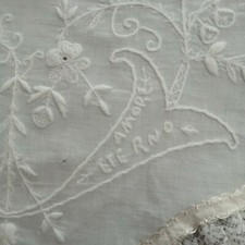 ANTICO RICAMO CENTRINO