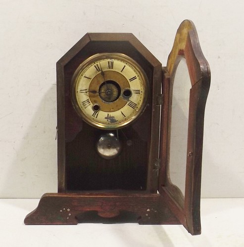 Vecchio orologio tavolo con - vecchio,