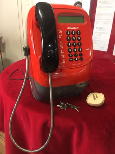 Telefono pubblico interno - da,