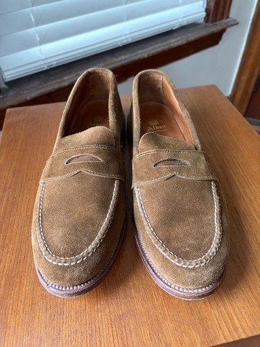 Scarpe mocassini indossate - scarpe,
