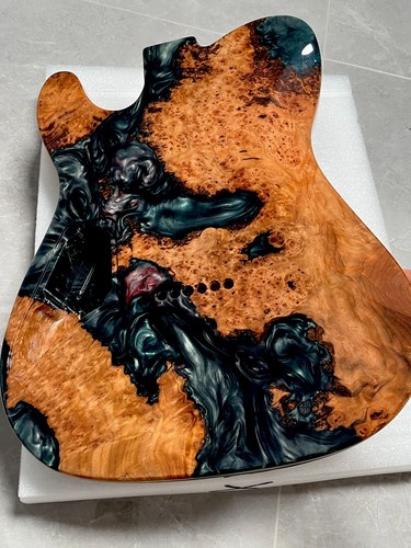 Chitarra elettrica aaaaa - elettrica, burl