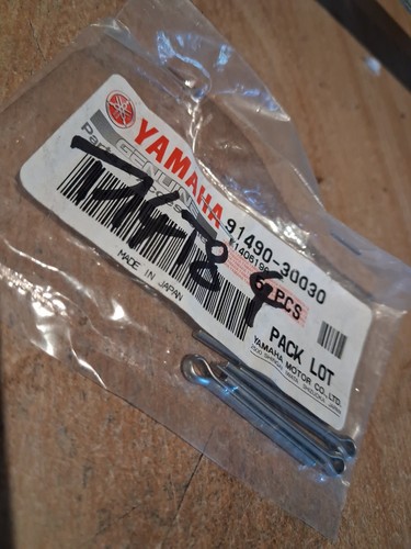 Yamaha 91490 30030 - 91490-30030, goupille