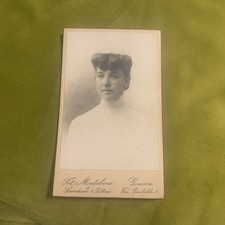 Foto Cartonata CDV GENOVA - Ragazza Elegante 1870-1900