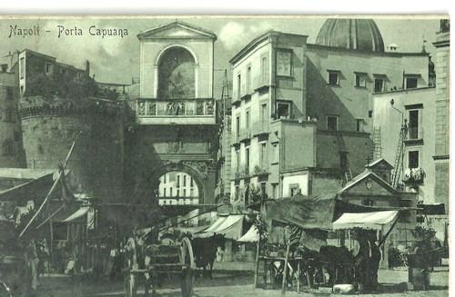 Napoli porta capuana - napoli,