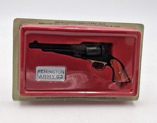 PISTOLE & REVOLVER " REMINGTON