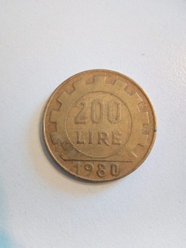 Italia repubblica 200 lire - 200,