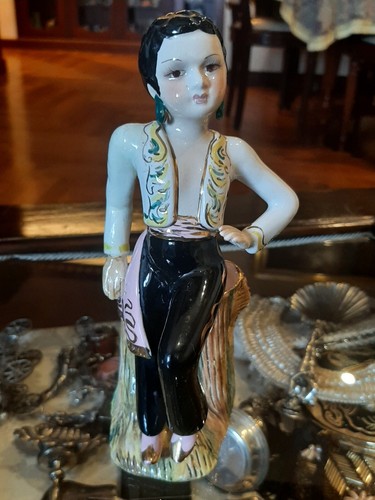 Statuina gitana girardi - statuina,