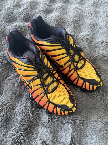 Nike shox sneakers sunrise - tl,