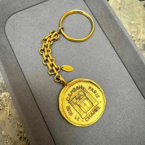 Portachiavi chanel vintage oro - vintage,